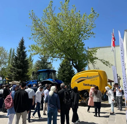 SELÇUK TARIMTECH'25 TARIM TEKNOLOJİLERİ FESTİVALİ GERÇEKLEŞTİRİLDİ